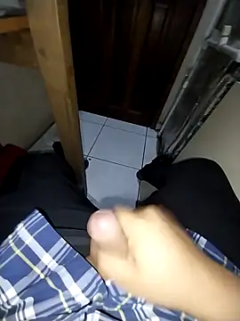 Whiper2024 online show from 09-16-25, 06:31