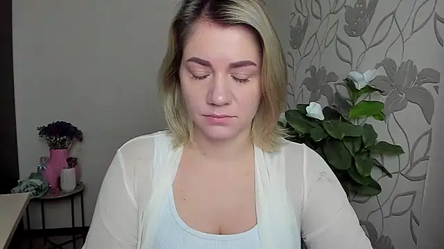 MariaSttone online show from 10-26-25, 10:26