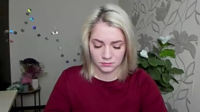 MariaSttone online show from 12-21-25, 12:07