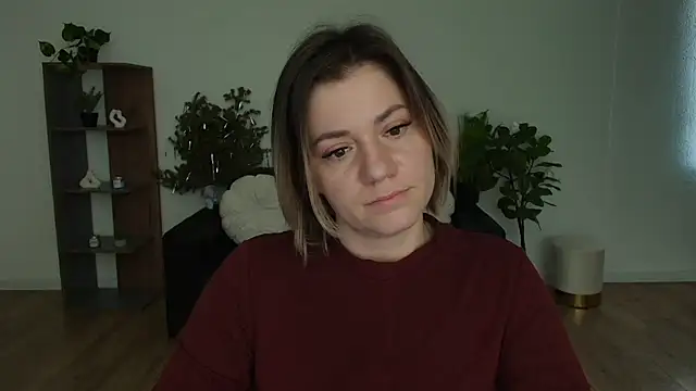 Snapshot of MariaSttone chatting on 02-09-25, 01:56 MariaSttone online show from 02-09-25, 01:56