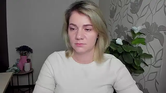 MariaSttone online show from 10-24-25, 11:48