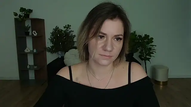 Snapshot of MariaSttone chatting on 02-04-25, 01:38 MariaSttone online show from 02-04-25, 01:38