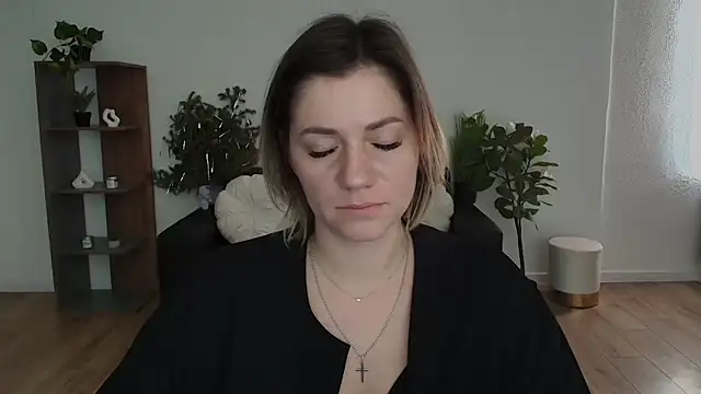 Snapshot of MariaSttone chatting on 02-10-25, 11:57 MariaSttone online show from 02-10-25, 11:57