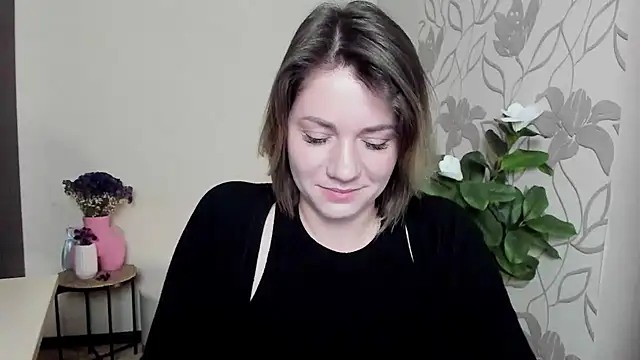 Snapshot of MariaSttone chatting on 03-06-25, 05:00 MariaSttone online show from 03-06-25, 05:00