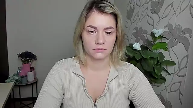 MariaSttone online show from 10-28-25, 01:10