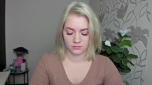 MariaSttone online show from 11-17-25, 12:09