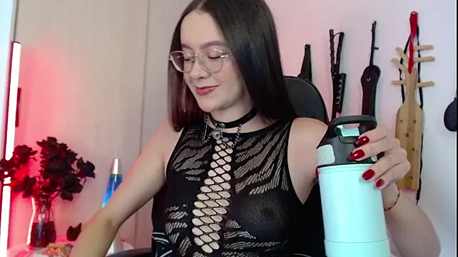 Alisson Beckett online show from 04-09-26, 08:15