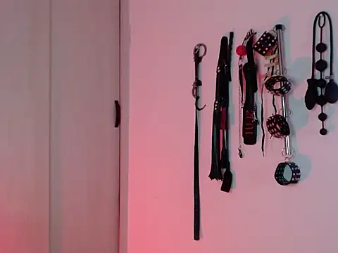 Alisson Beckett online show from 10-06-25, 01:23