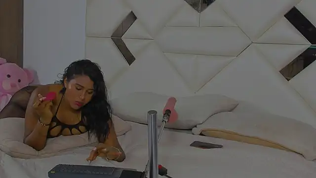 StormyButty18 online show from 12-17-25, 11:43