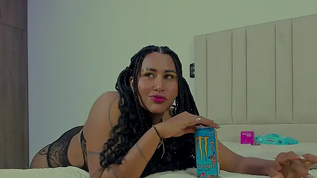 StormyButty18 online show from 10-27-25, 03:40