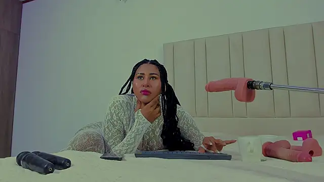 StormyButty18 online show from 11-03-25, 02:50