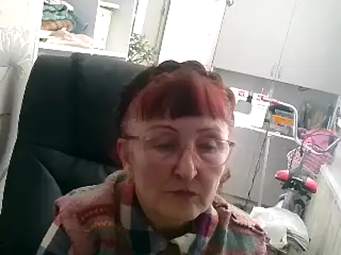 Snapshot of TanyaSweet634 chatting on 02-18-25, 07:43 TanyaSweet634 online show from 02-18-25, 07:43