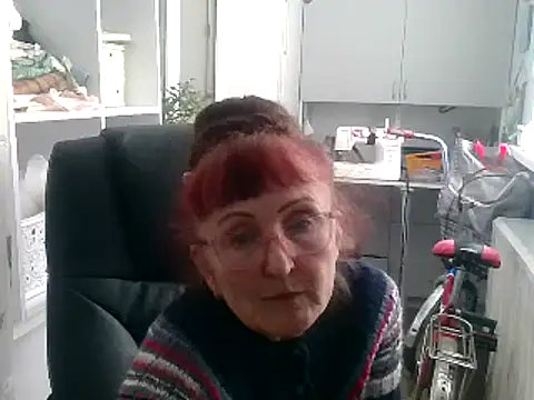 Snapshot of TanyaSweet634 chatting on 03-22-25, 11:00 TanyaSweet634 online show from 03-22-25, 11:00