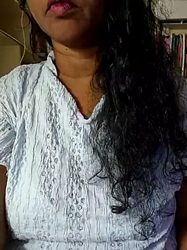 Snapshot of Bangarupapa chatting on 05-12-26, 05:41 Bangarupapa online show from 05-12-26, 05:41