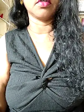 Snapshot of Bangarupapa chatting on 05-06-26, 05:44 Bangarupapa online show from 05-06-26, 05:44