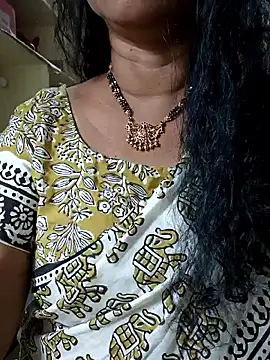 Snapshot of Bangarupapa chatting on 05-05-26, 05:27 Bangarupapa online show from 05-05-26, 05:27