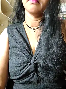 Snapshot of Bangarupapa chatting on 04-01-26, 04:26 Bangarupapa online show from 04-01-26, 04:26