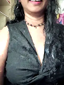 Snapshot of Bangarupapa chatting on 03-12-26, 04:33 Bangarupapa online show from 03-12-26, 04:33