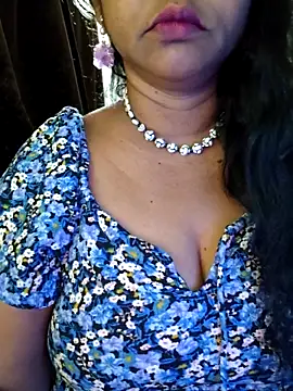 Snapshot of Bangarupapa chatting on 06-18-26, 04:55 Bangarupapa online show from 06-18-26, 04:55