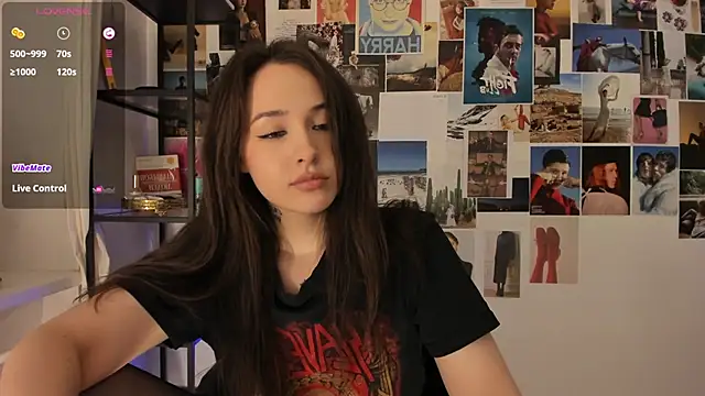 MonicaRocket online show from 01-03-25, 04:06
