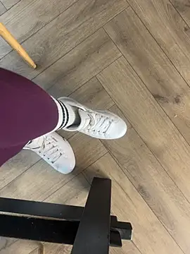 FeetVibe online show from 11-04-25, 08:07