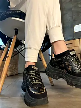 FeetVibe online show from 12-04-25, 08:13