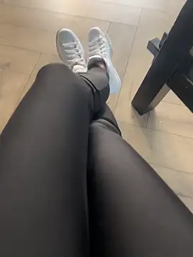 FeetVibe online show from 11-05-25, 08:28