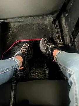 FeetVibe online show from 10-10-25, 05:52