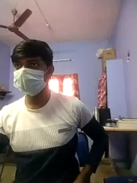 Tamilandteluguboy14 online show from 12-18-25, 10:52