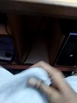 Snapshot of Tamilandteluguboy14 chatting on 12-05-24, 11:12 Tamilandteluguboy14 online show from 12-05-24, 11:12