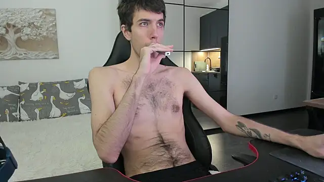 White Dylan online show from 11-30-25, 04:52