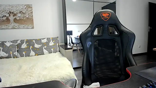 White Dylan online show from 11-26-25, 01:00