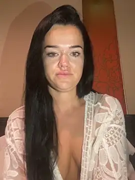 English-Chloe96 online show from 10-30-25, 04:55