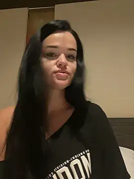 English-Chloe96 online show from 02-08-26, 06:55