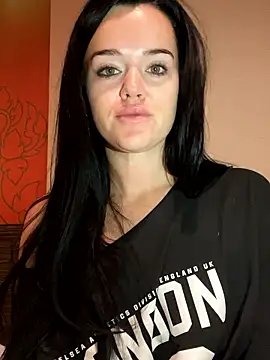 English-Chloe96 online show from 01-12-26, 05:09