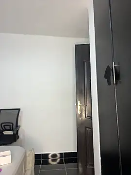 prettiepearl online show from 01-14-26, 06:44