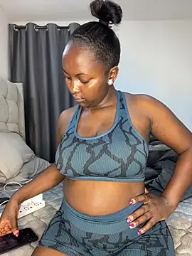 prettiepearl online show from 12-17-25, 10:15