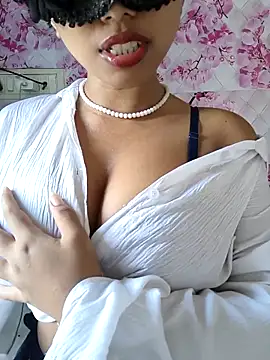 Snapshot of sandy_naughty chatting on 05-09-26, 03:32 sandy naughty online show from 05-09-26, 03:32