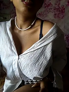 Snapshot of sandy_naughty chatting on 05-25-26, 04:56 sandy naughty online show from 05-25-26, 04:56