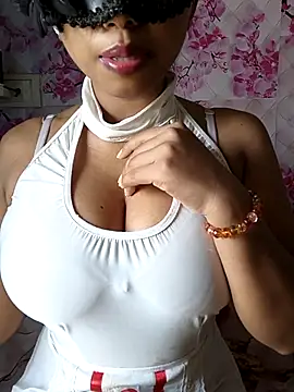 Snapshot of sandy_naughty chatting on 04-26-26, 04:10 sandy naughty online show from 04-26-26, 04:10
