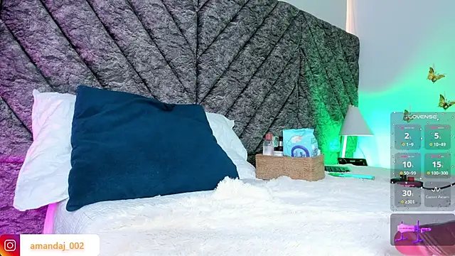 amandaaJones  online show from 10-29-25, 07:57