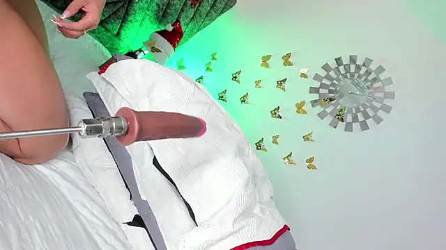 amandaaJones  online show from 11-30-25, 05:14