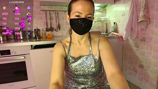 MilfeaN online show from 04-07-26, 09:11