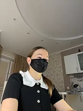 MilfeaN online show from 11-17-25, 05:28