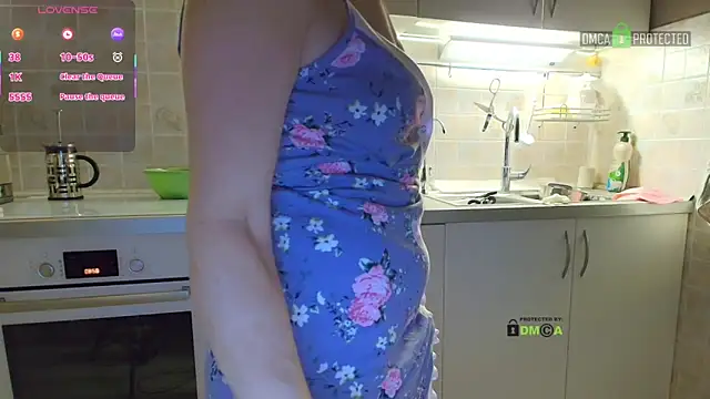 MilfeaN online show from 11-29-25, 06:02