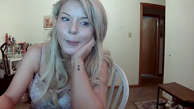 EllaSnow online show from 02-03-25, 08:24