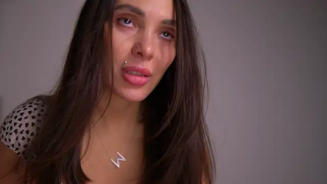 Snapshot of Mila_May_ chatting on 01-22-25, 03:31 Mila May  online show from 01-22-25, 03:31