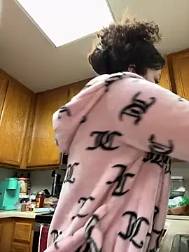 ladylavish online show from 12-20-24, 03:36