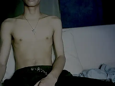 Snapshot of Key_198 chatting on 12-21-24, 02:52 Key 198 online show from 12-21-24, 02:52