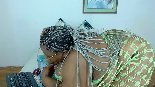 DAIRYBELLELIZxx online show from 11-01-25, 09:19